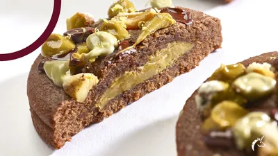Dark & Pistachio Cookie